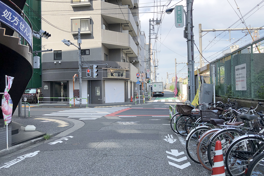 途中の道路を写した写真