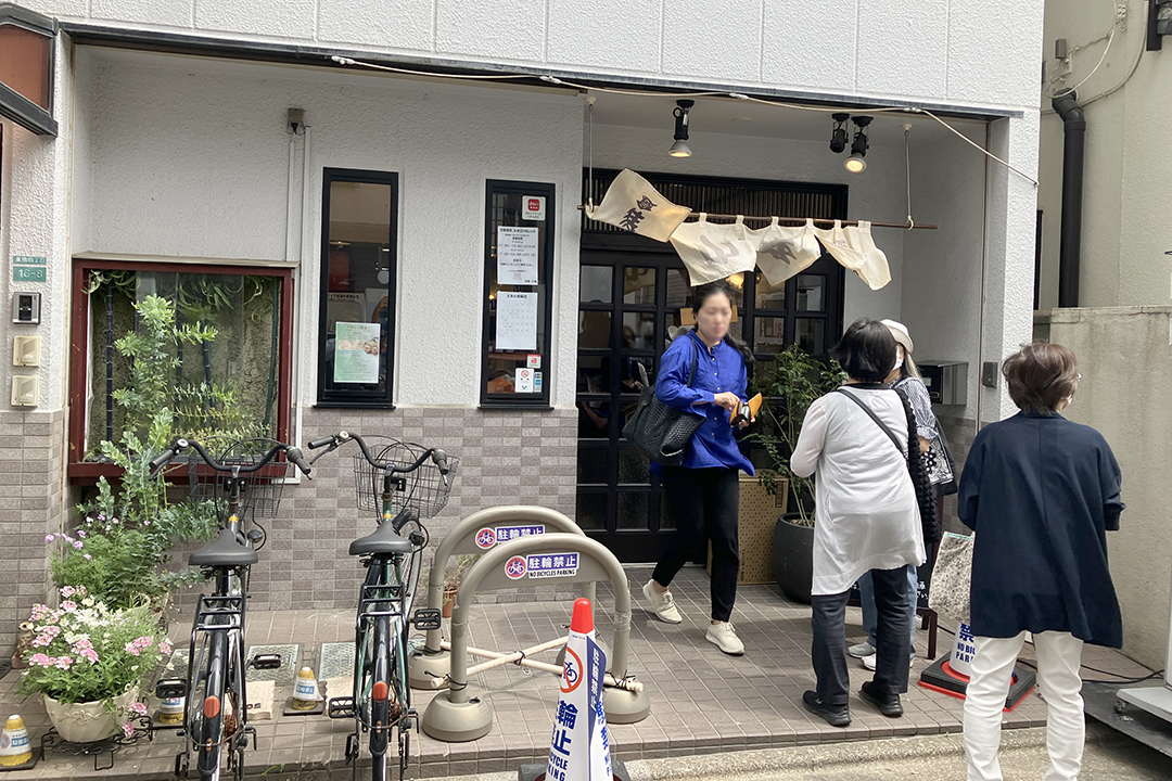 洋食小林のお店を写した写真