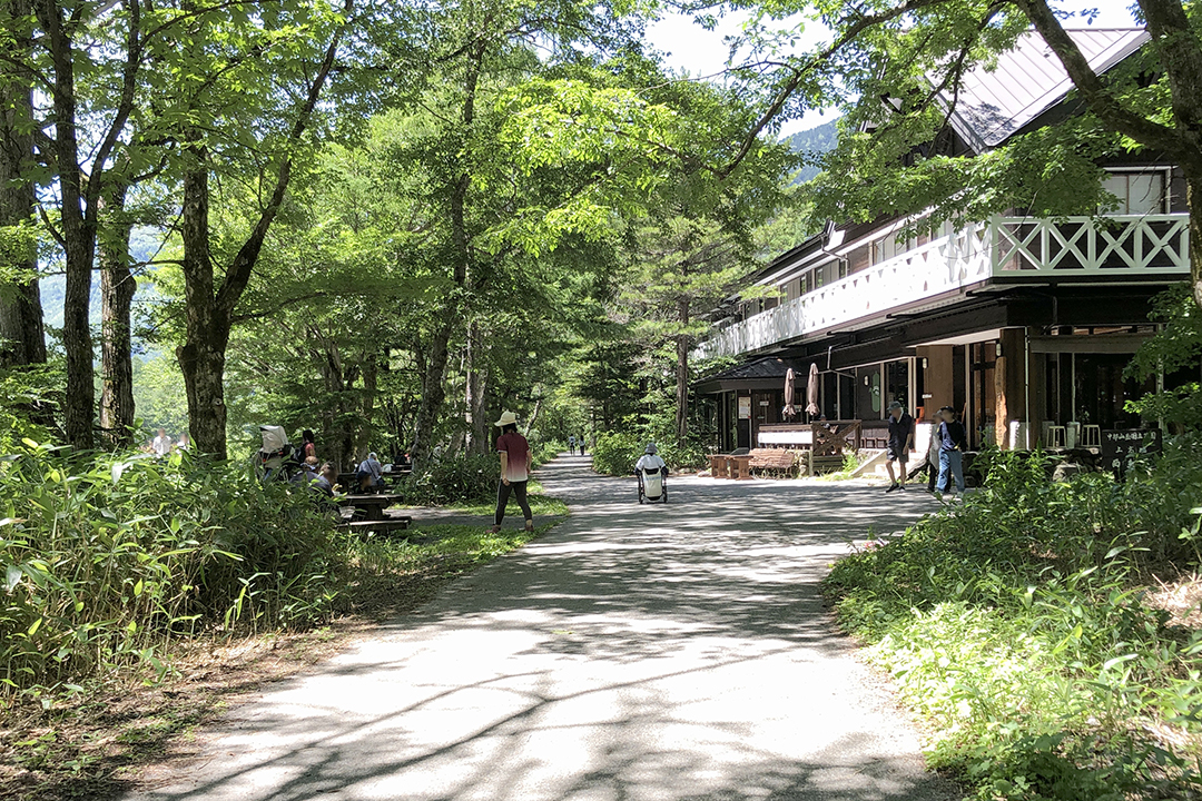 西糸屋山荘のエントランス