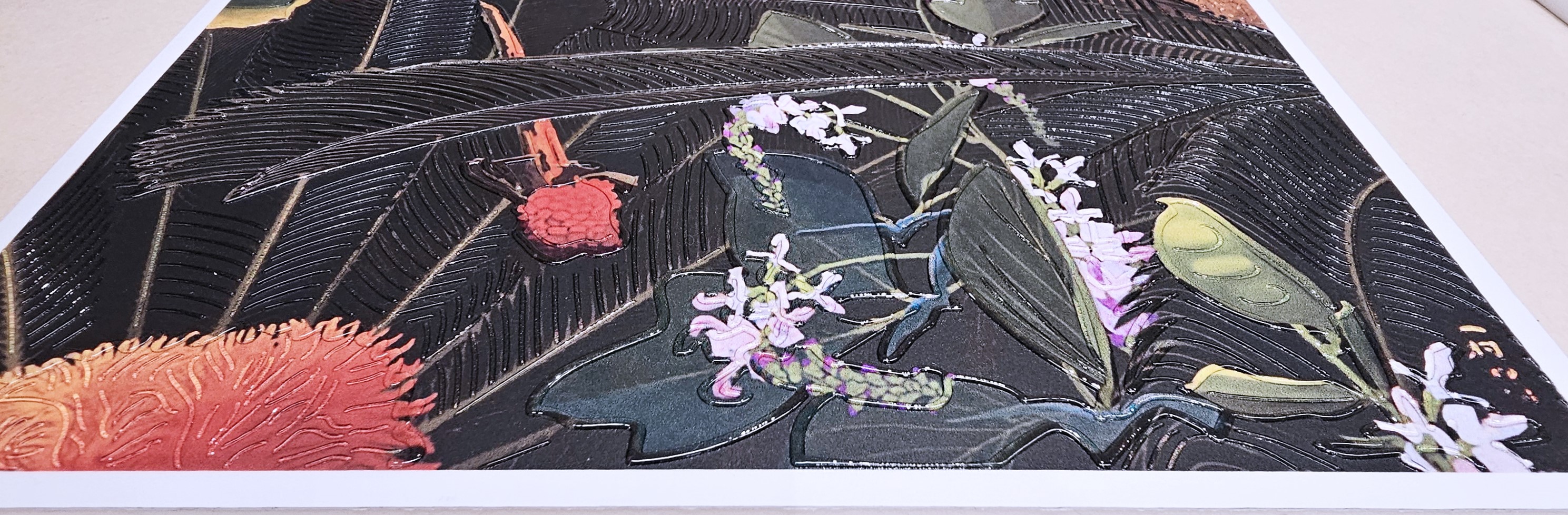 絵画の輪郭線が浮き上がって草花の絵が触って楽しめる絵の拡大図