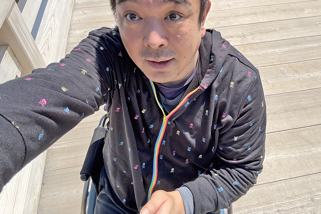 自撮り棒で撮った写真。車いすを映すのは難しかった