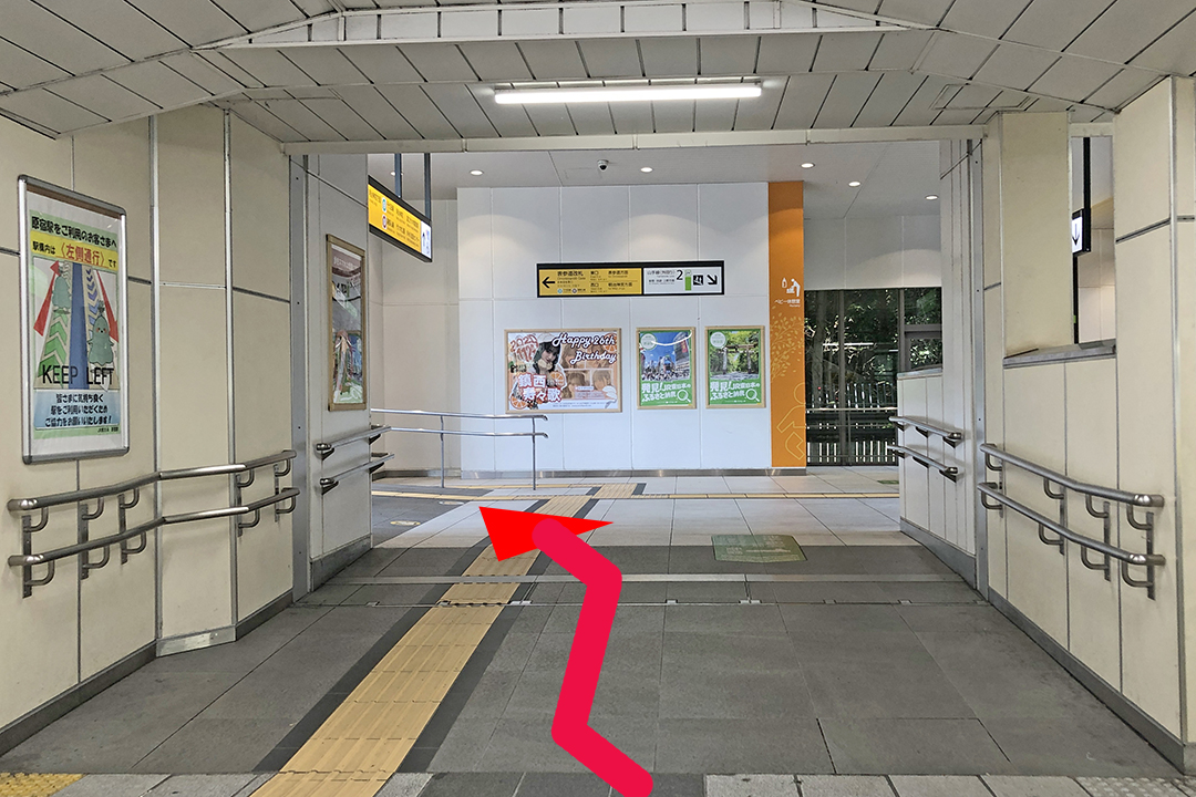 さらに突き当たりから右方向を写した写真