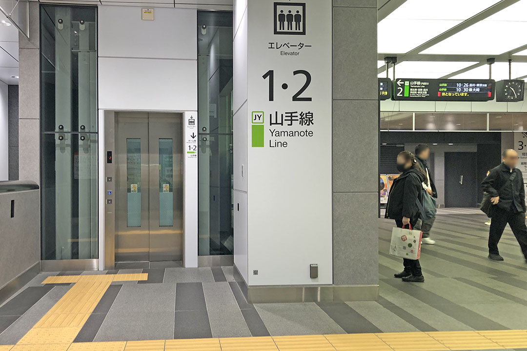 3FのEエレベーター入口