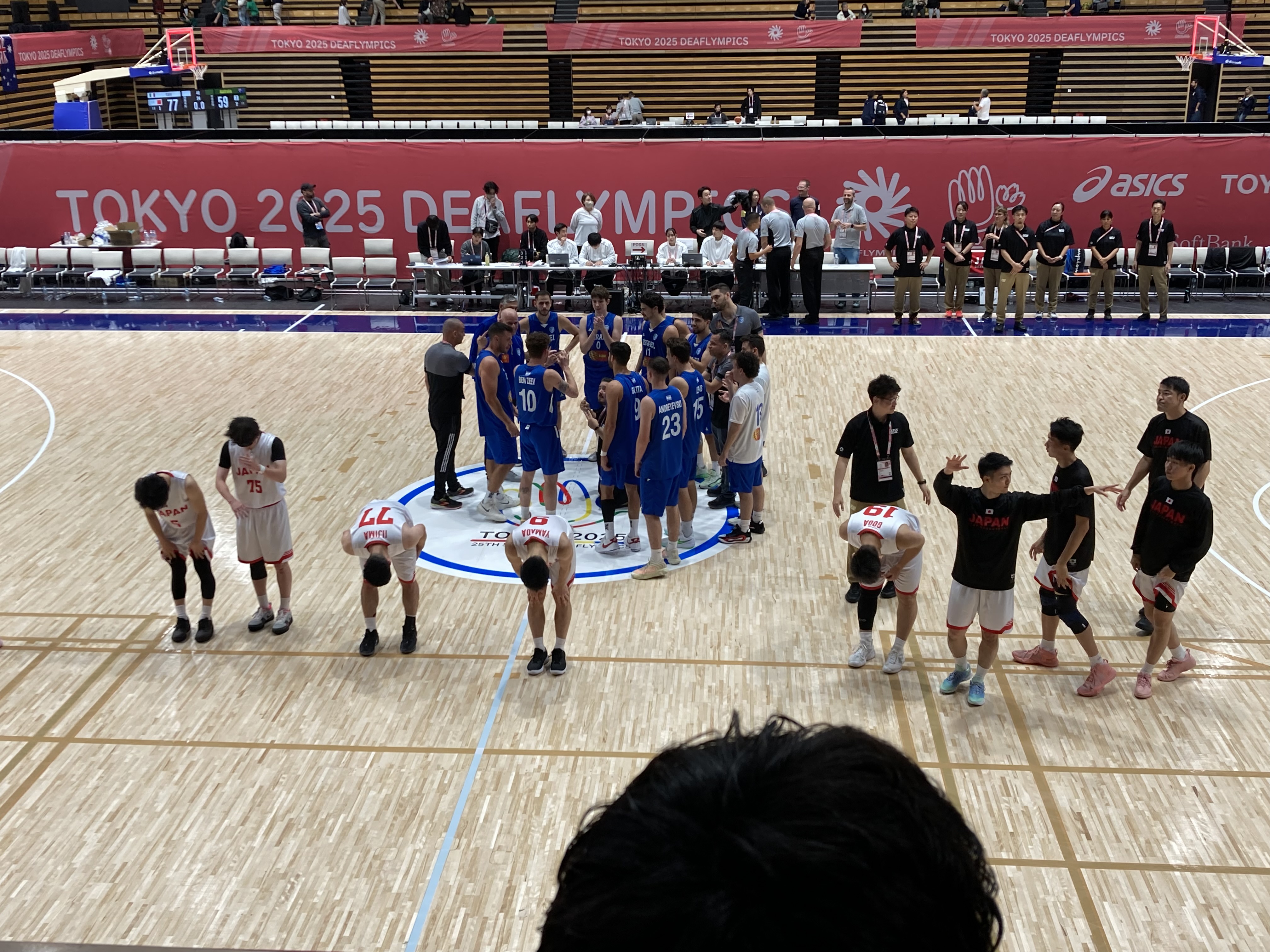 スタンドの応援席に感謝！