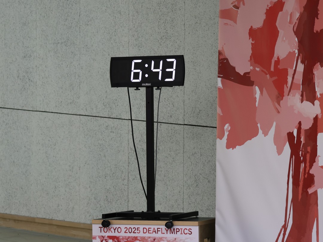 タイマーに6:43と表示されている