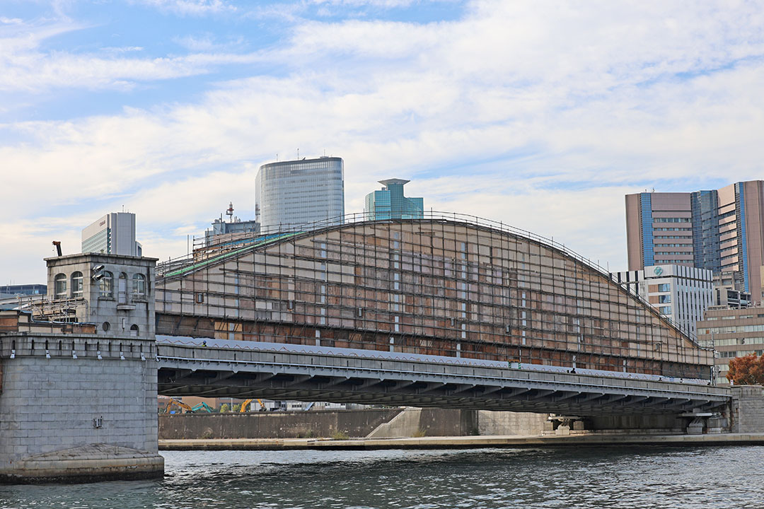 勝鬨橋が見えます。