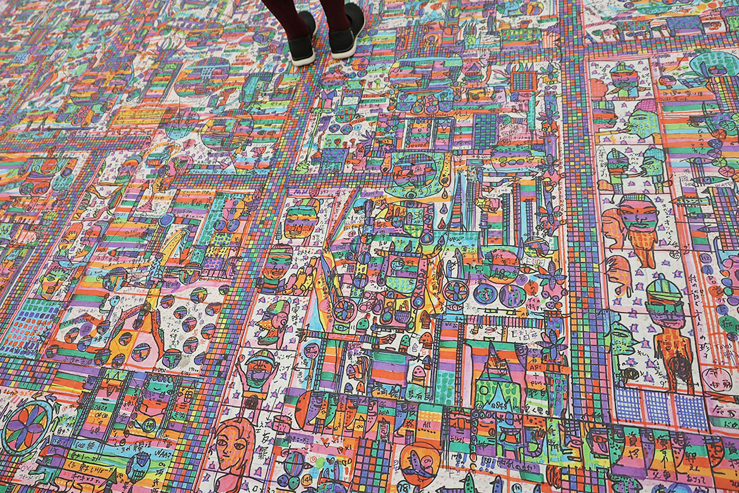 与那覇俊氏の作品を上から見た写真