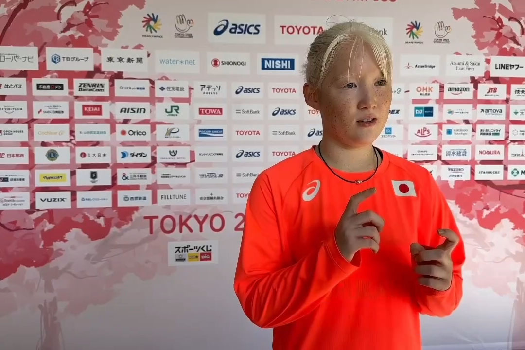 予選突破後インタビューに答える古川選手