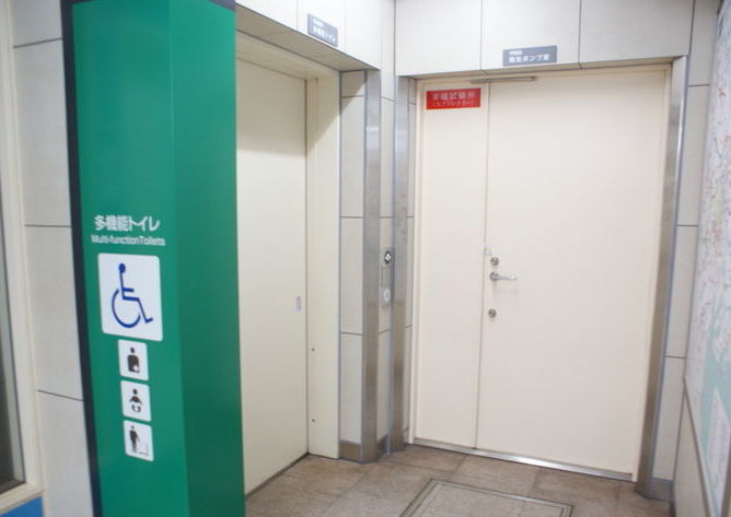 早稲田駅／東京メトロ 東西線－B2F 改札外 地上ゆきエレベーター付近