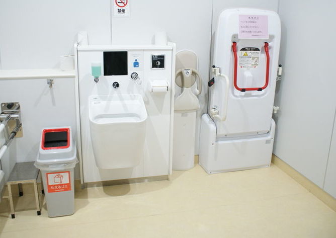 東京都障害者総合スポーツセンター－増築棟 1F 女子トイレ側